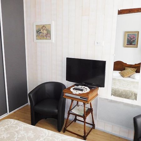 Location "Charme" Apartment Riquewihr Exterior photo